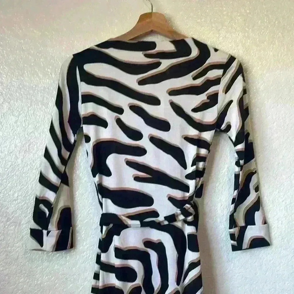 NWT Diane Von Furstenberg Julian Wrap Dress 100%  Silk - Picture 7 of 15
